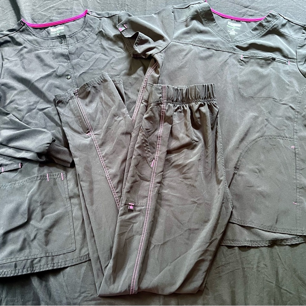 Scrubstar Women's Scrub Set